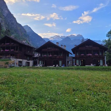 Pietre Gemelle Resort Alagna Valsesia Bagian luar foto